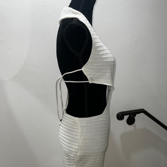 PrettyLittleThing White Cut-Out Maxi Dress - Picture 11 of 12